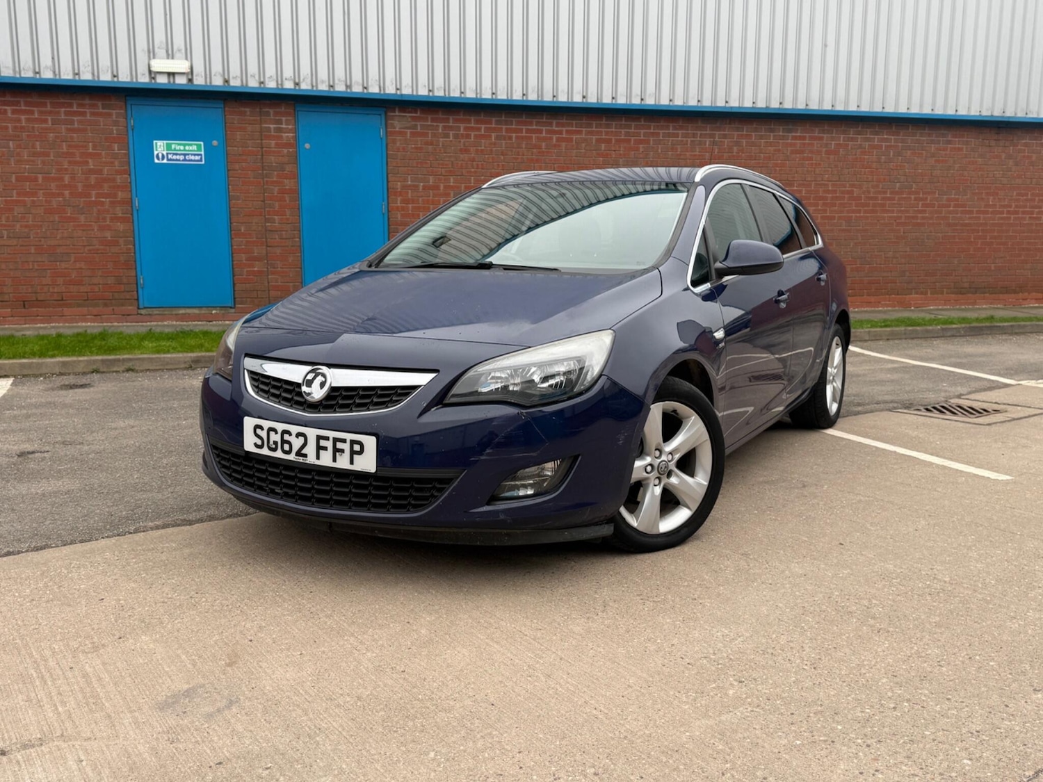 Used Vauxhall Astra 2012 for sale - 77426018: Photo 10