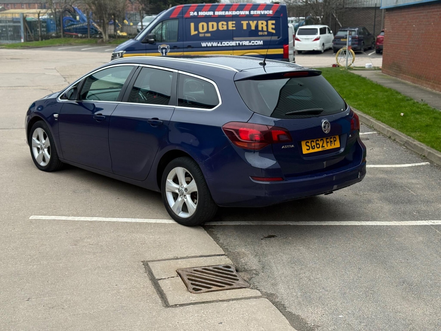 Used Vauxhall Astra 2012 for sale - 77426018: Photo 12
