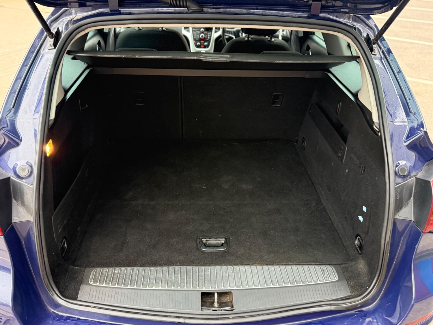 Used Vauxhall Astra 2012 for sale - 77426018: Photo 17