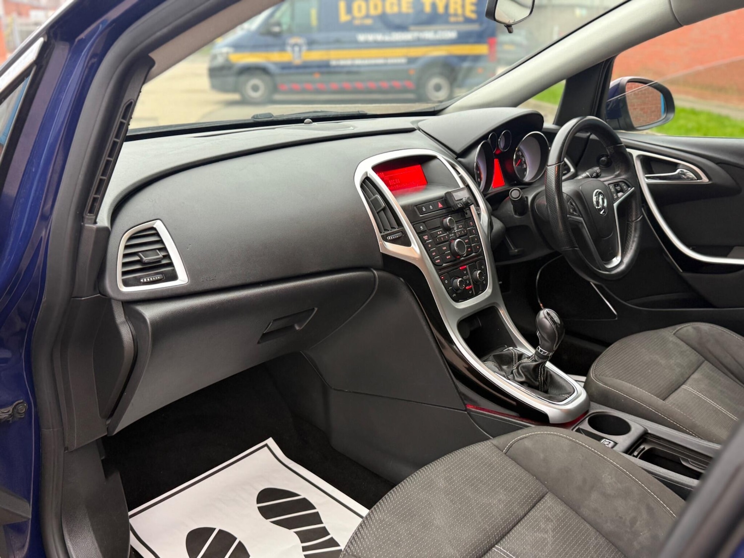 Used Vauxhall Astra 2012 for sale - 77426018: Photo 21