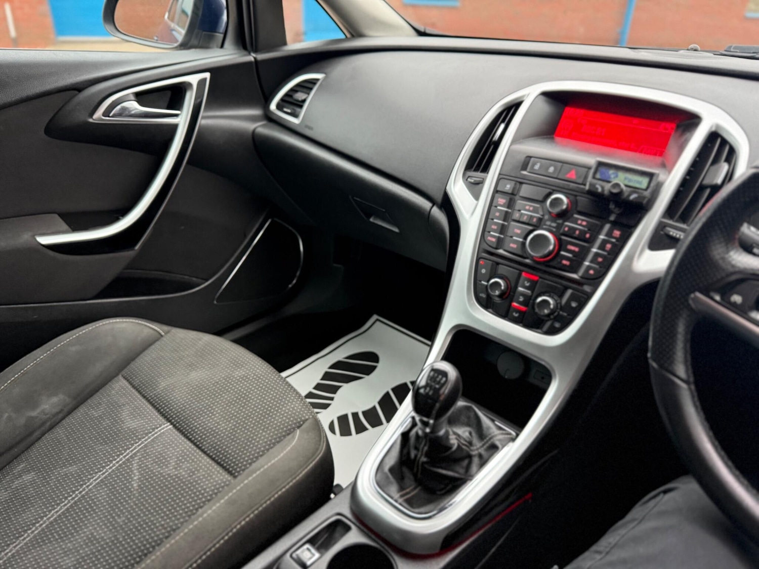 Used Vauxhall Astra 2012 for sale - 77426018: Photo 38