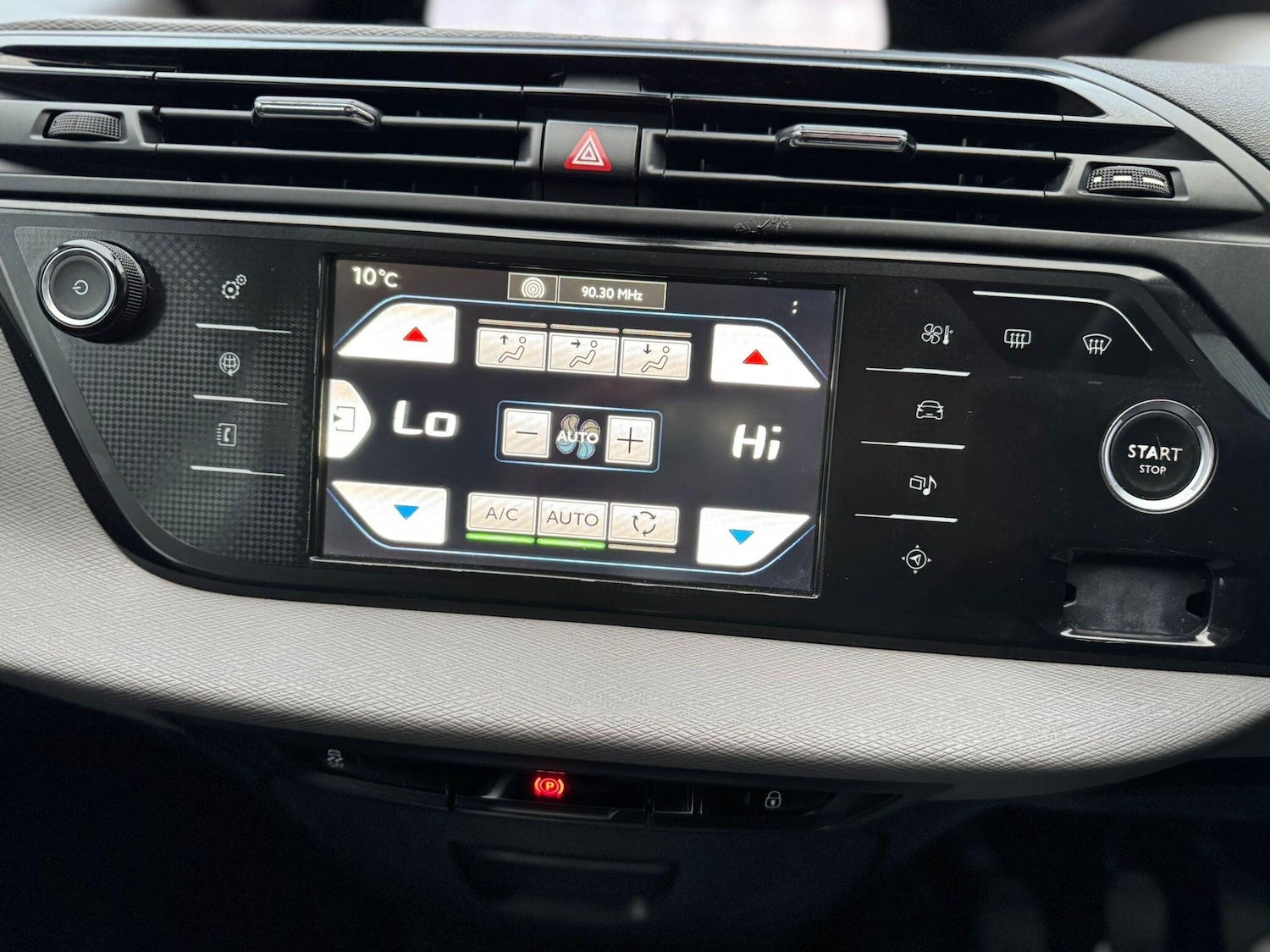 Used Citroen C4 Picasso 2015 for sale - 76512512: Photo 15