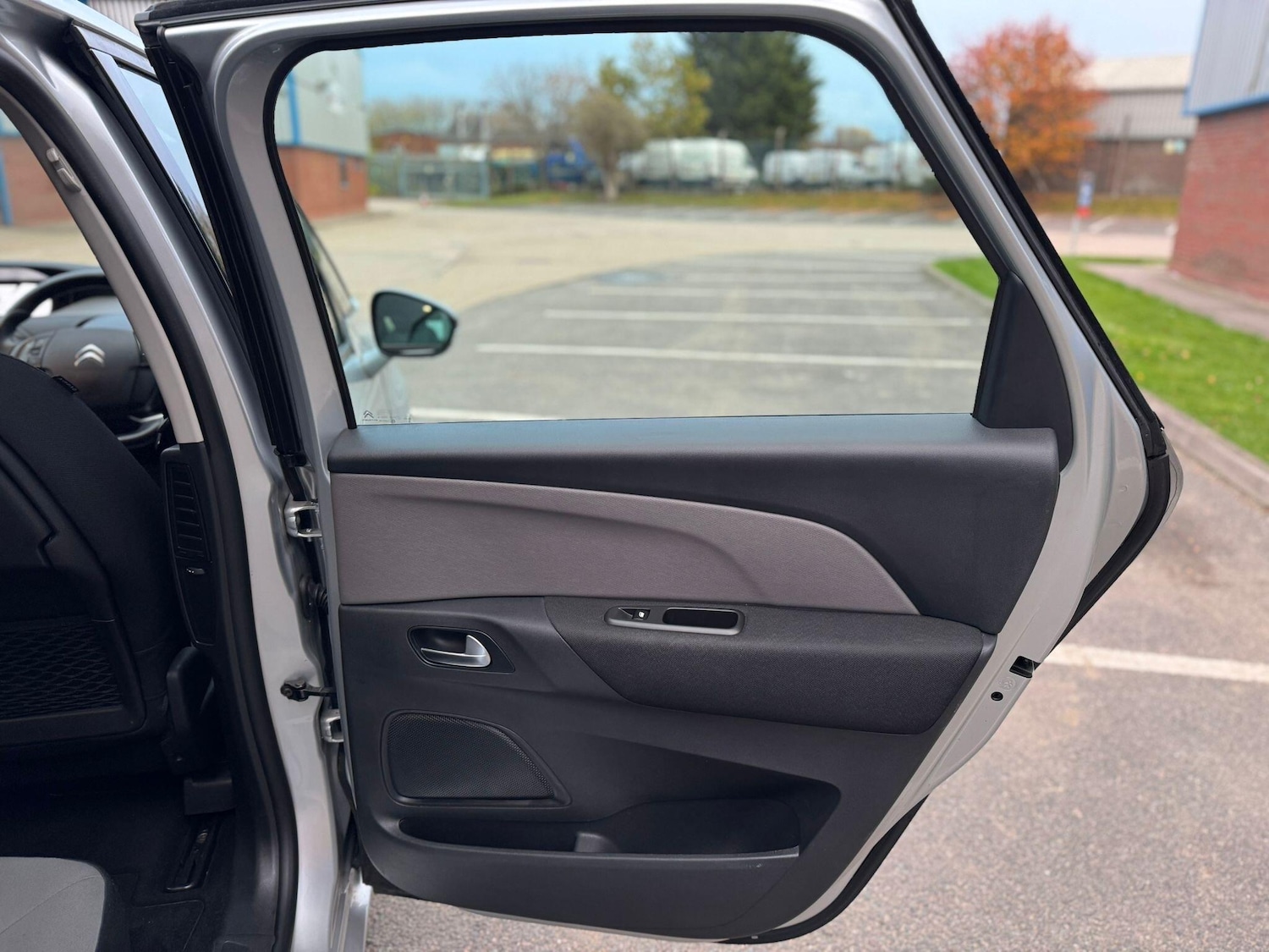 Used Citroen C4 Picasso 2015 for sale - 76512512: Photo 17