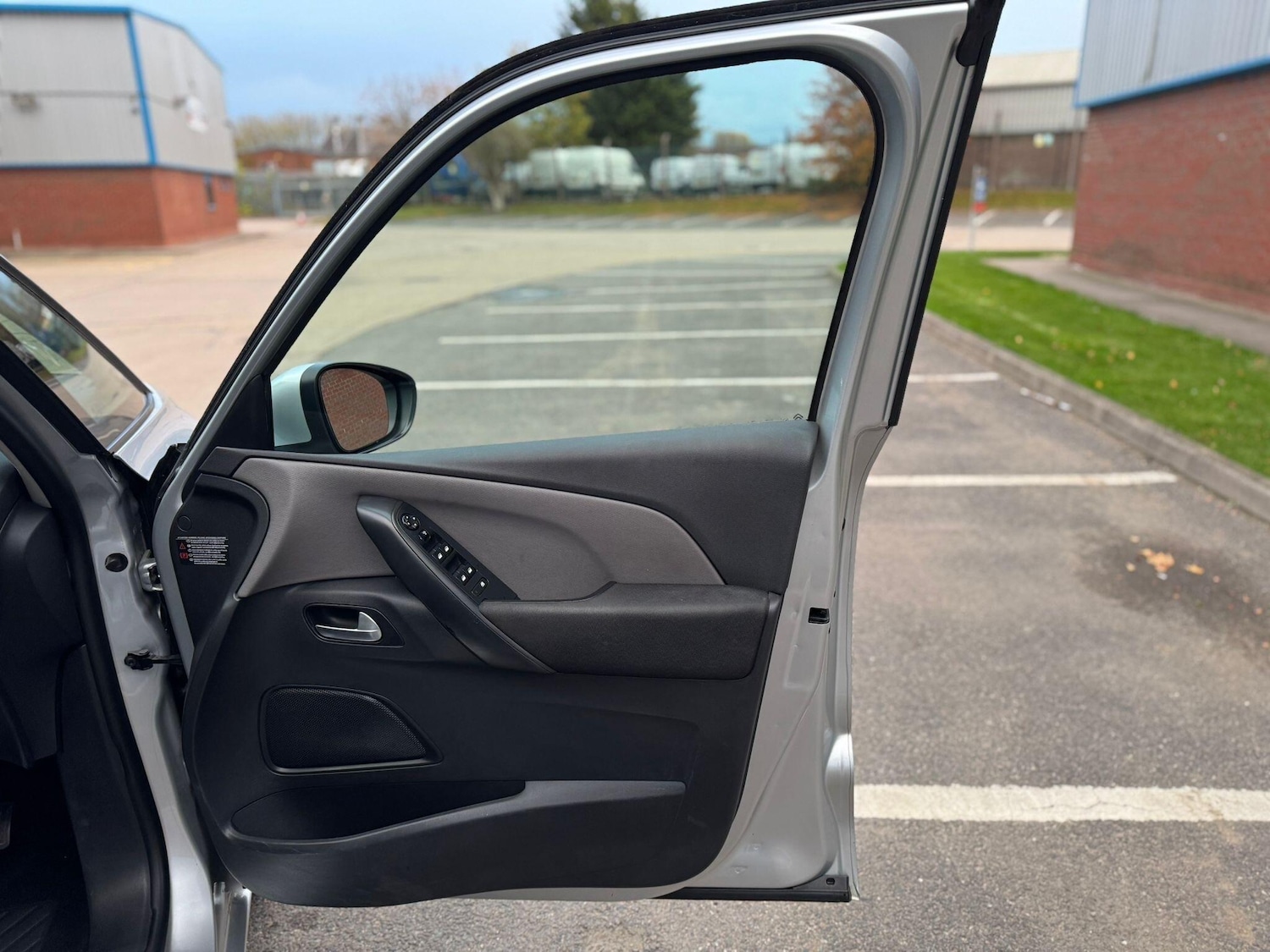 Used Citroen C4 Picasso 2015 for sale - 76512512: Photo 23