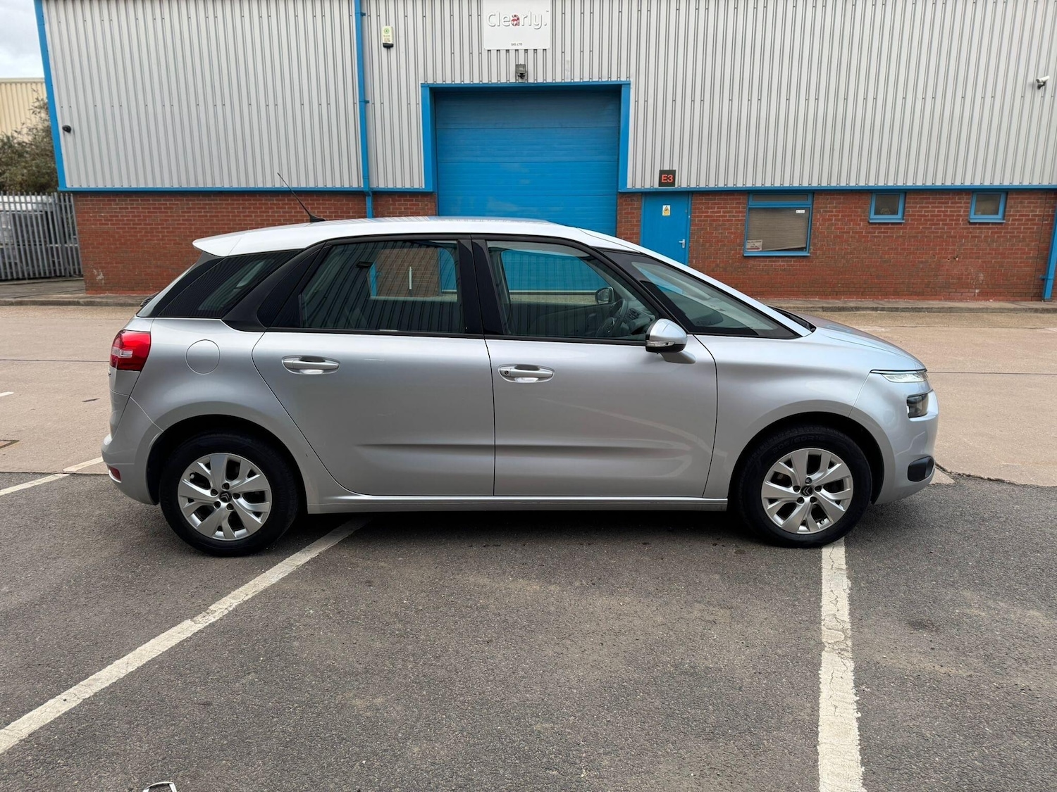 Used Citroen C4 Picasso 2015 for sale - 76512512: Photo 4