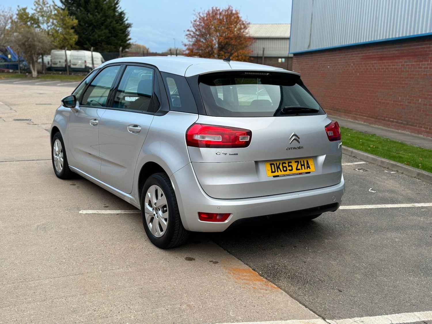 Used Citroen C4 Picasso 2015 for sale - 76512512: Photo 6