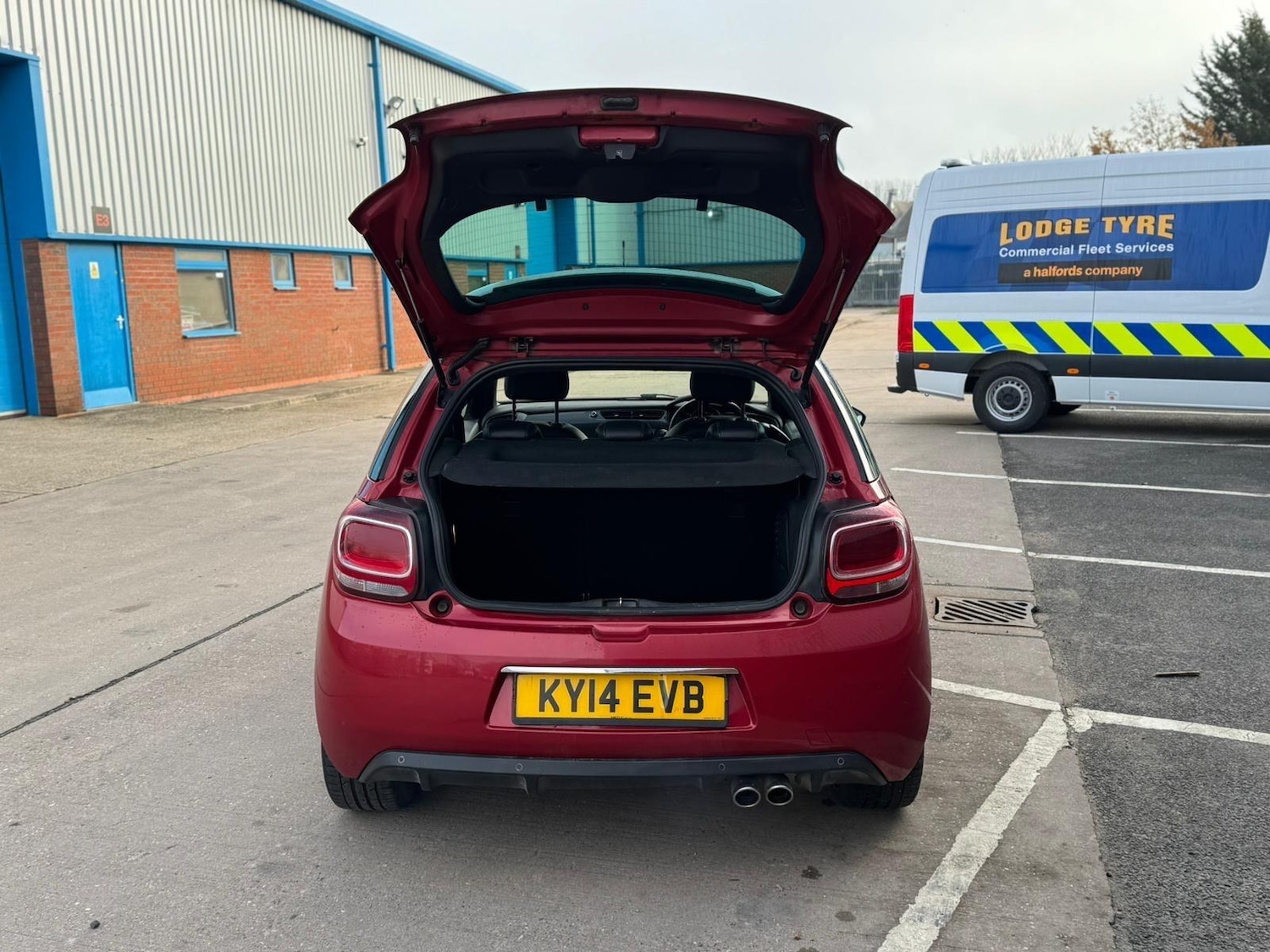 Used Citroen DS3 2014 for sale - 76801750: Photo 27