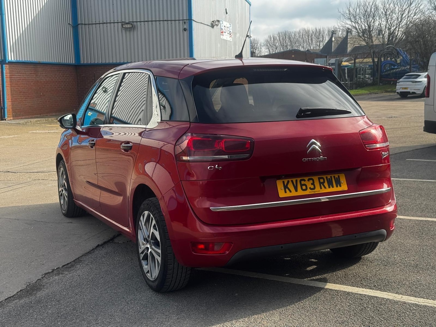 Used Citroen C4 Picasso 2013 for sale - 77671546: Photo 12