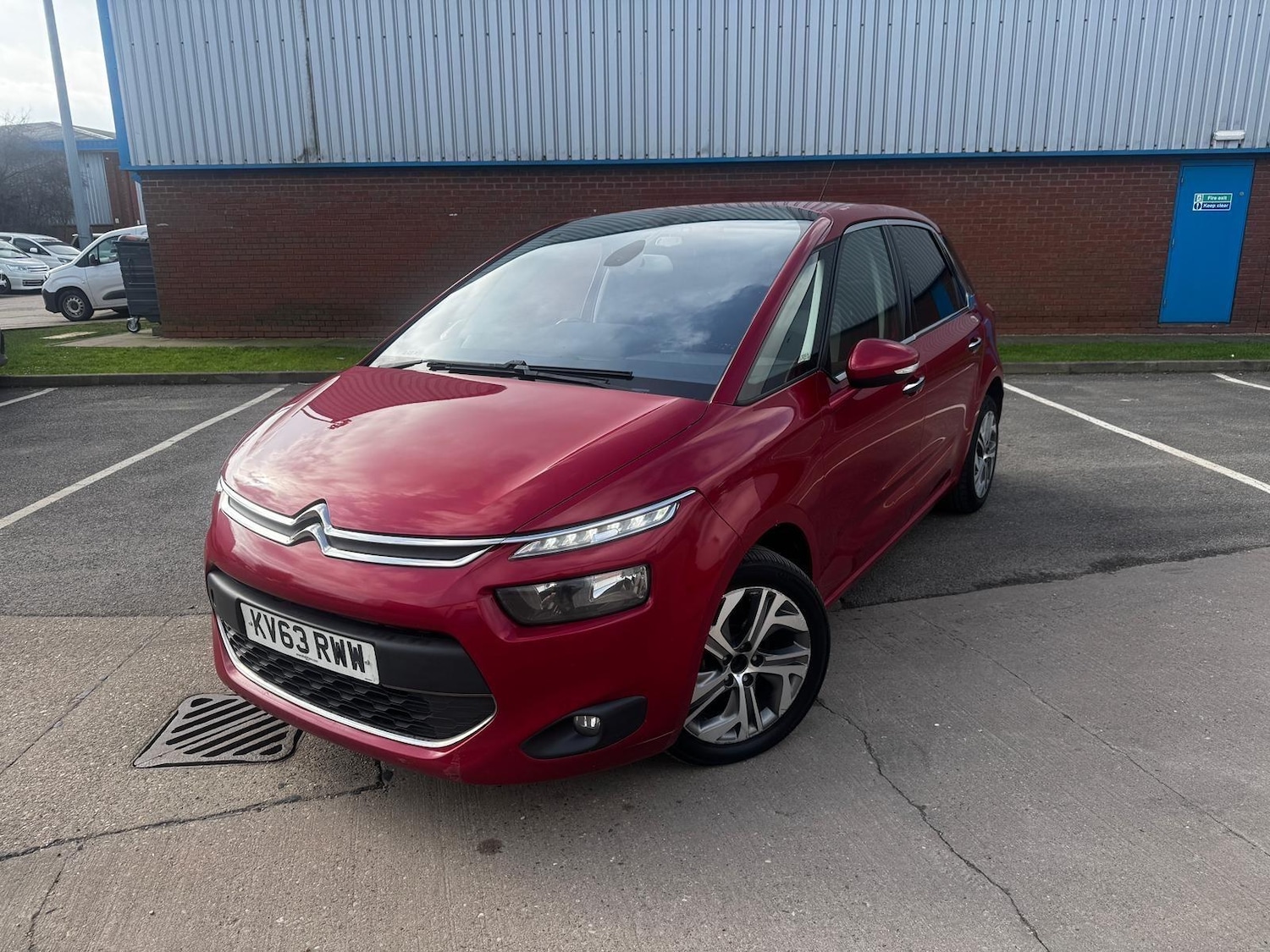 Used Citroen C4 Picasso 2013 for sale - 77671546: Photo 5