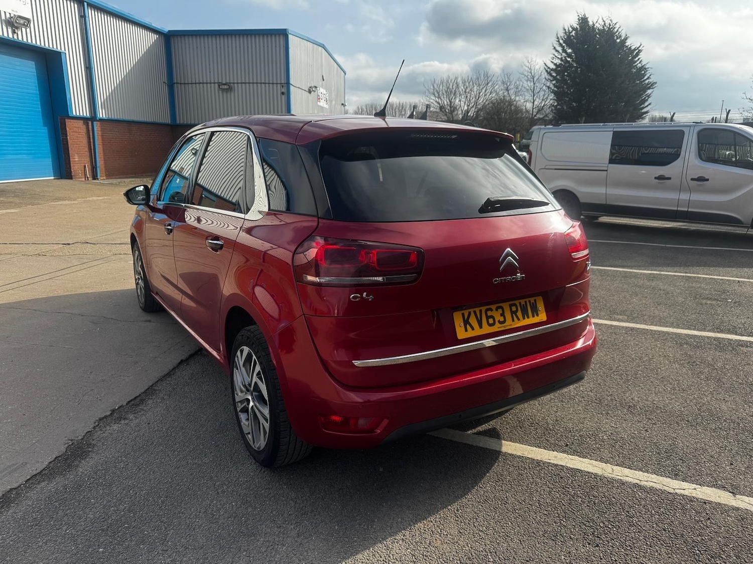 Used Citroen C4 Picasso 2013 for sale - 77671546: Photo 7