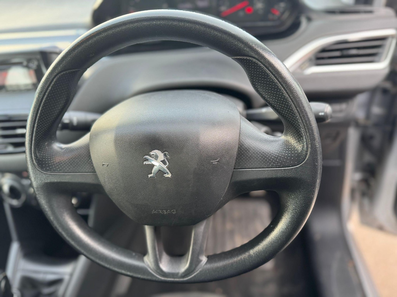 Used Peugeot 208 for sale - 77598658: Photo 25