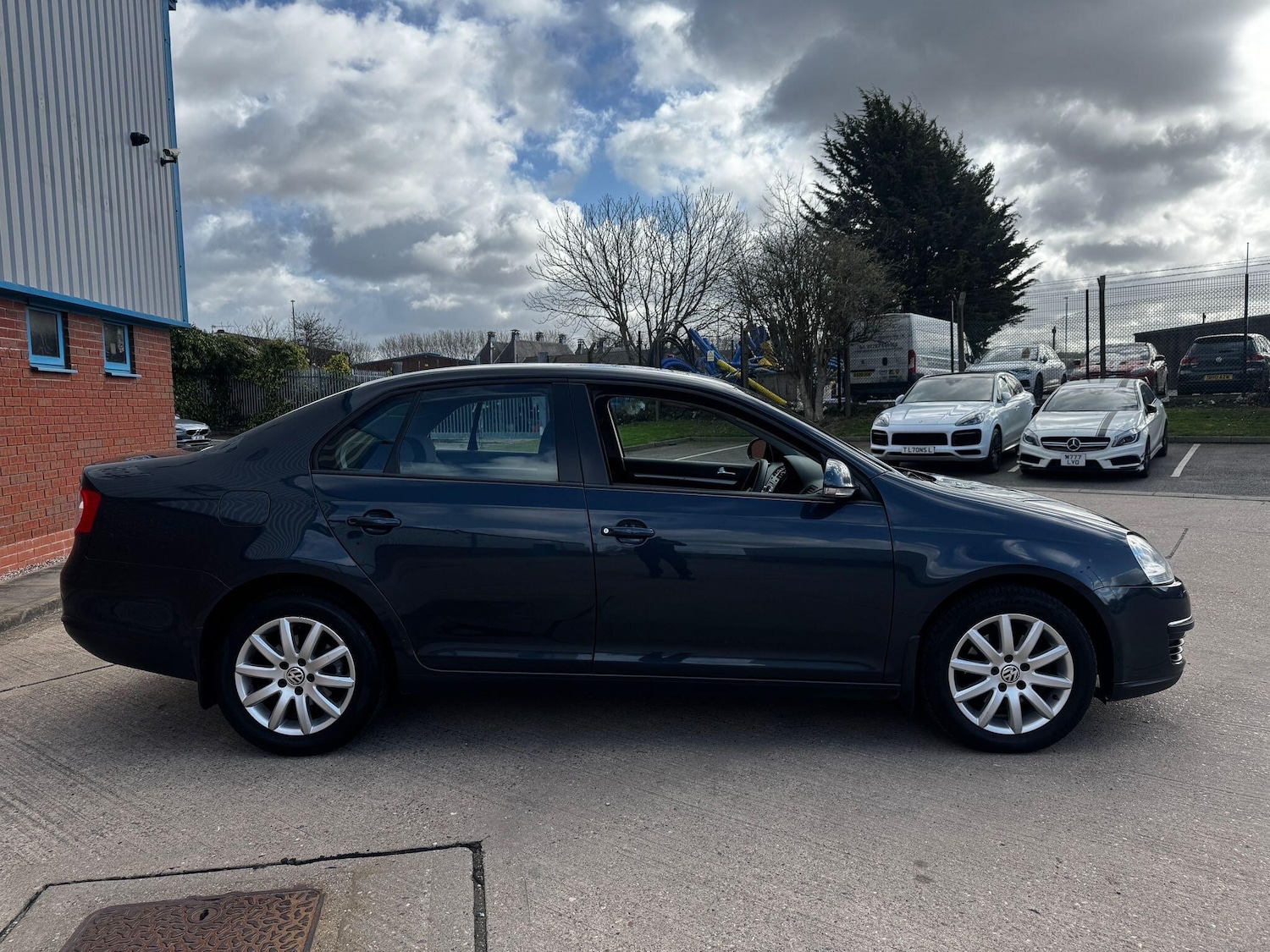 Used Volkswagen Jetta 2011 for sale - 77839020: Photo 12