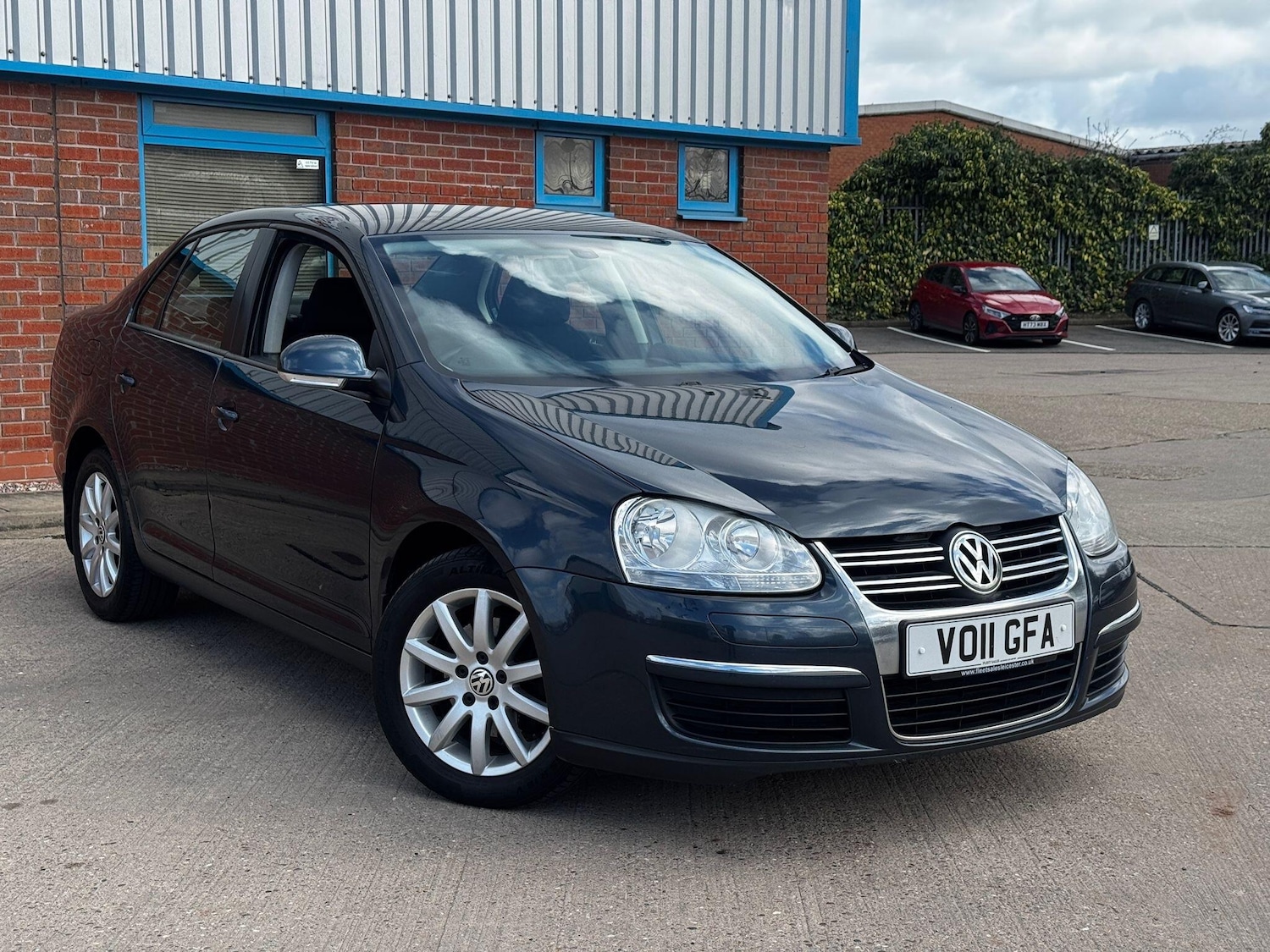 Used Volkswagen Jetta 2011 for sale - 77839020: Photo 2