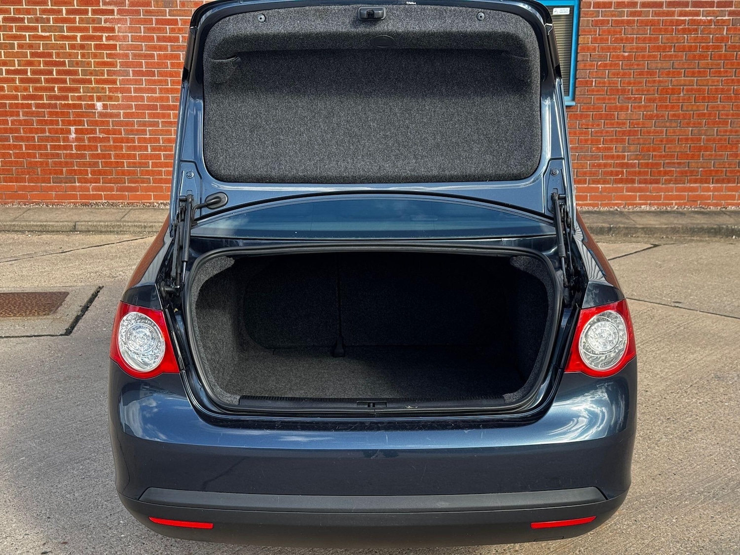 Used Volkswagen Jetta 2011 for sale - 77839020: Photo 21