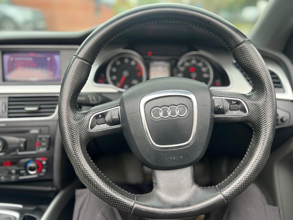 Used Audi A5 Cabriolet 2011 for sale - 76201222: Photo 17