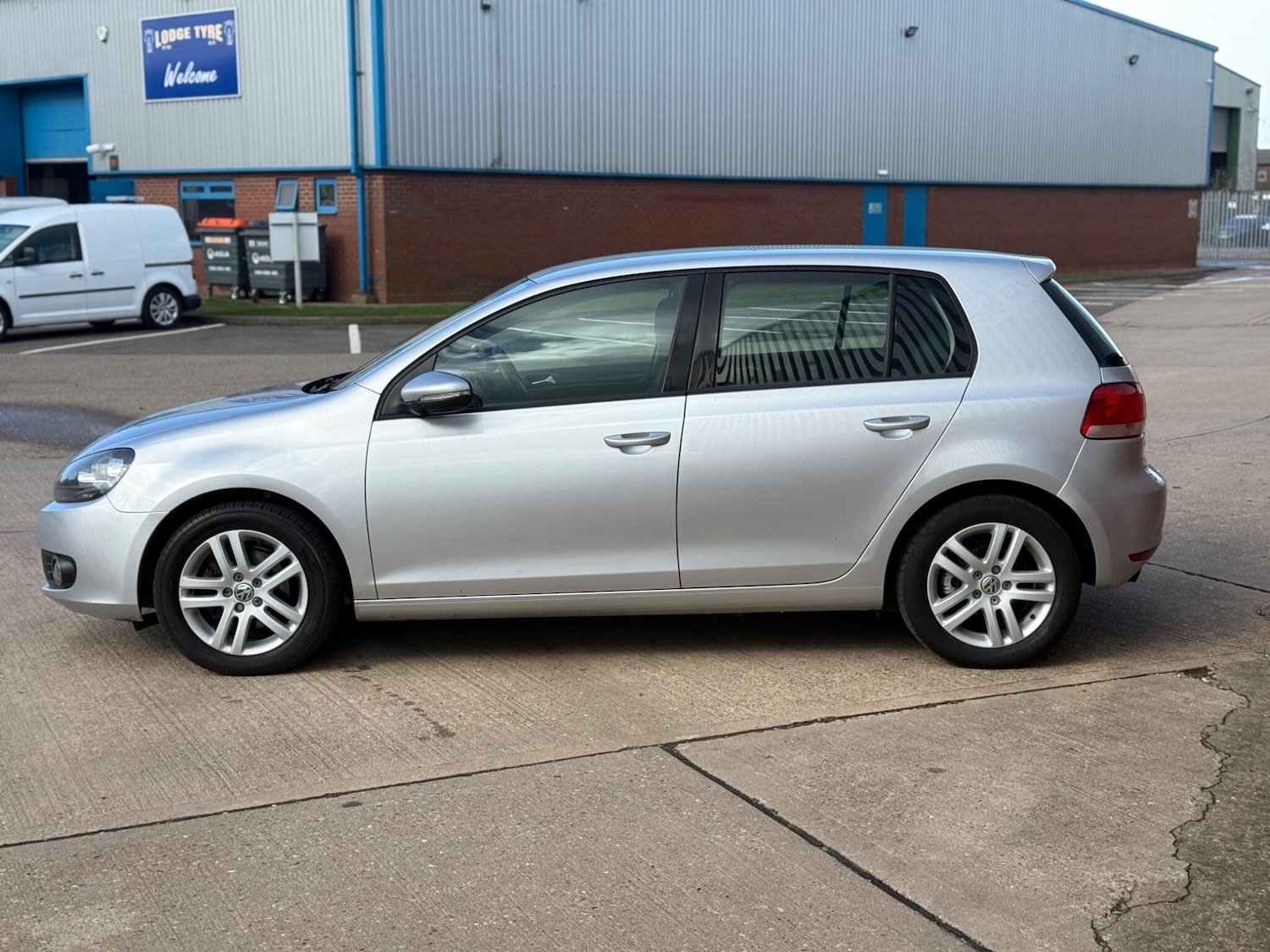 Used Volkswagen Golf 2009 for sale - 78034419: Photo 11