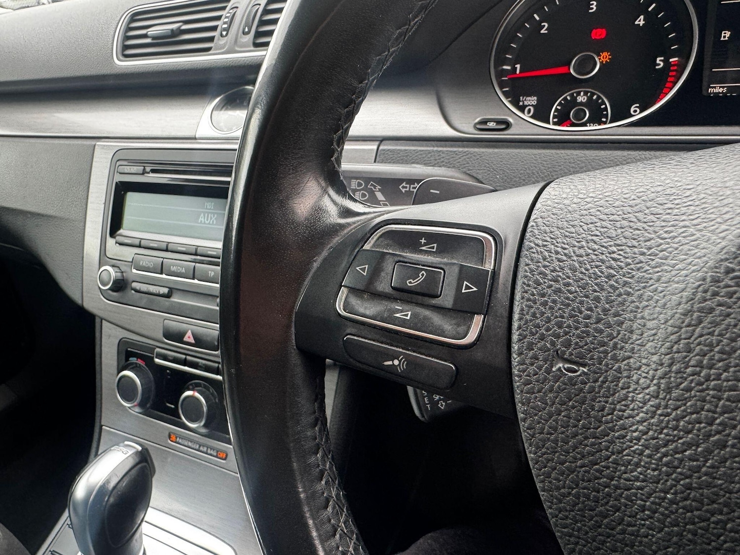 Used Volkswagen Passat 2011 for sale - 78128092: Photo 26