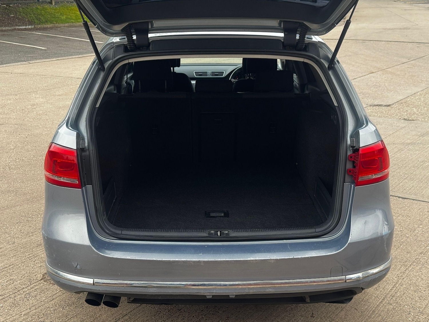 Used Volkswagen Passat 2011 for sale - 78128092: Photo 29