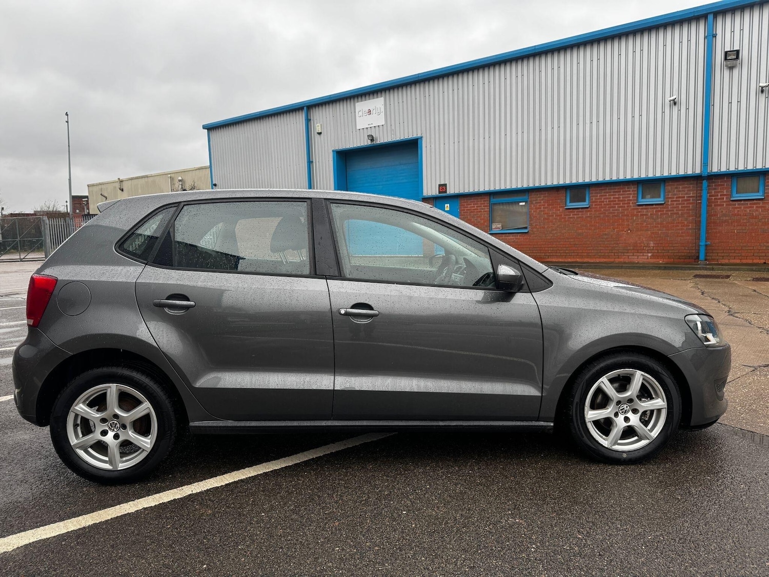 Used Volkswagen Polo 2011 for sale - 77291582: Photo 4