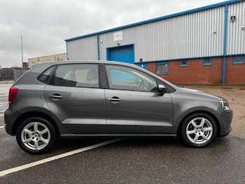Used Volkswagen Polo 2011 for sale - 77291582: Photo