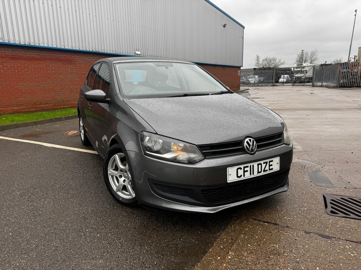 Used Volkswagen Polo 2011 for sale - 77291582: Photo 5