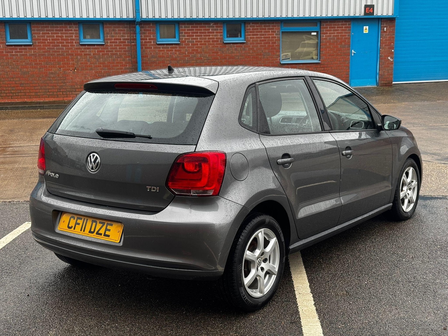 Used Volkswagen Polo 2011 for sale - 77291582: Photo 8