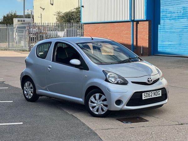 Used Toyota AYGO 2012 for sale - 76072427: Photo 11