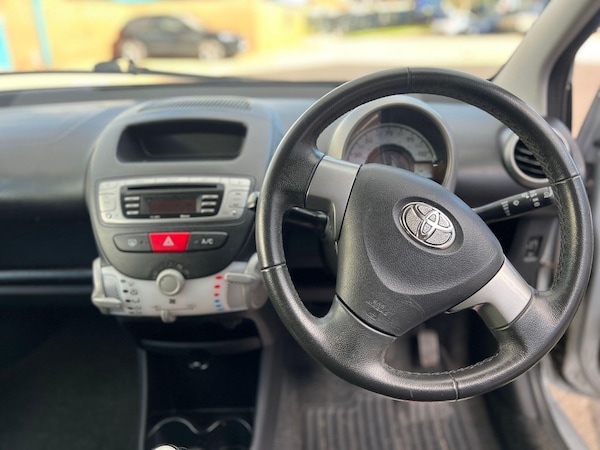 Used Toyota AYGO 2012 for sale - 76072427: Photo 16