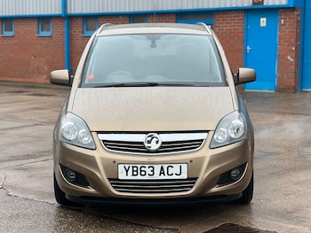 2014 (63) - 1.8i Design 5dr