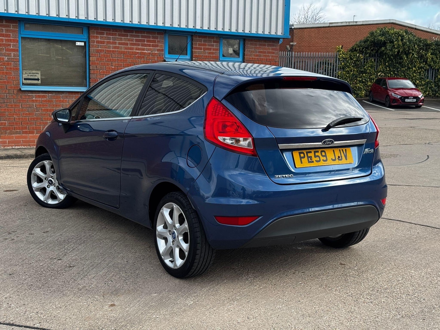 Used Ford Fiesta 2009 for sale - 78019078: Photo 2