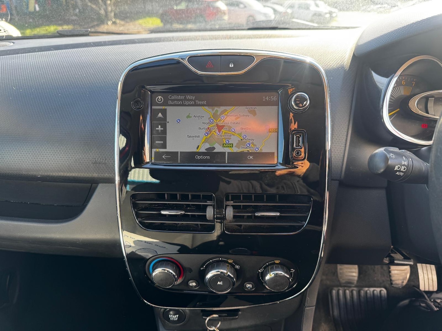 Used Renault Clio 2013 for sale - 77925391: Photo 15