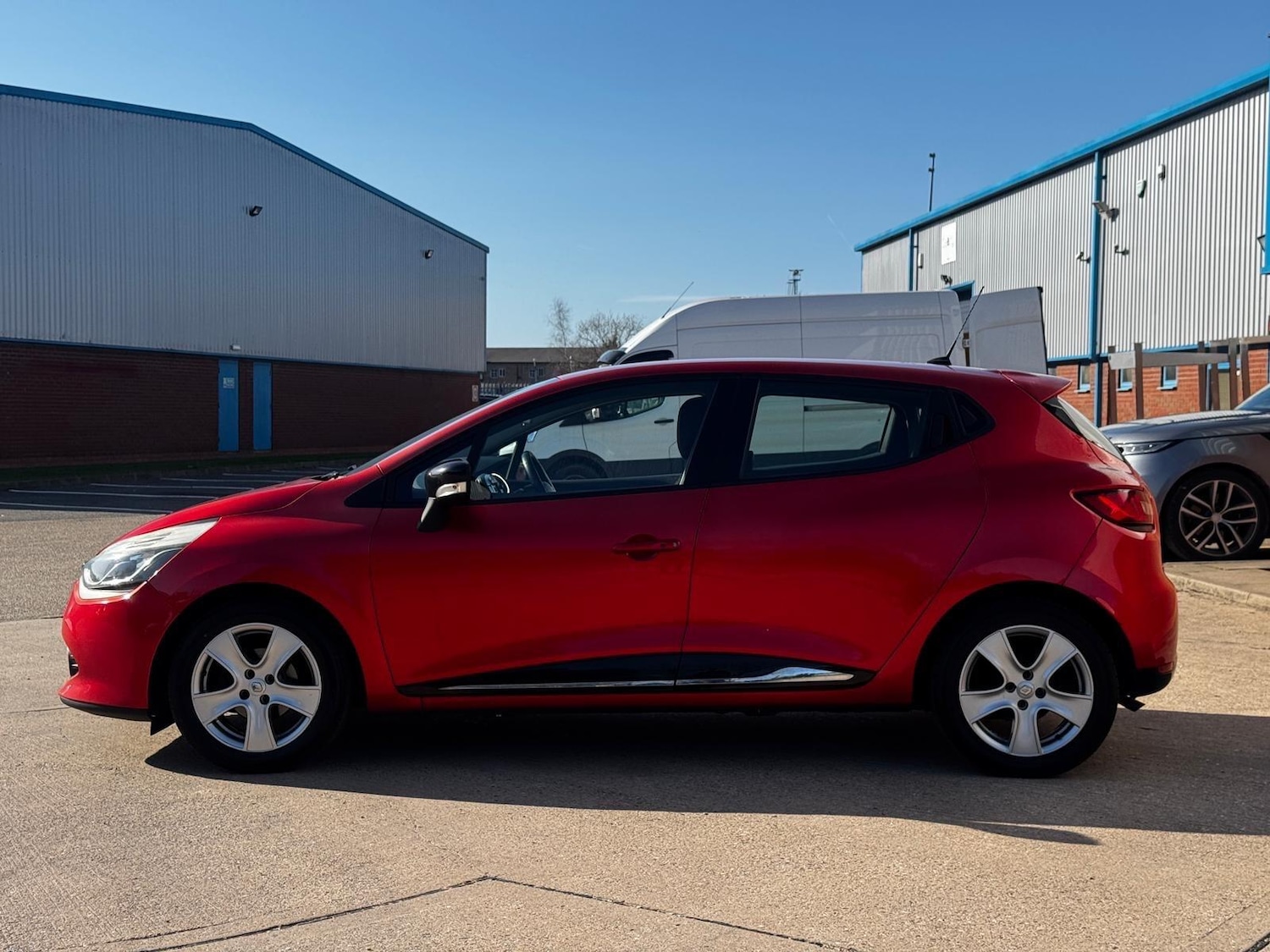 Used Renault Clio 2013 for sale - 77925391: Photo 4