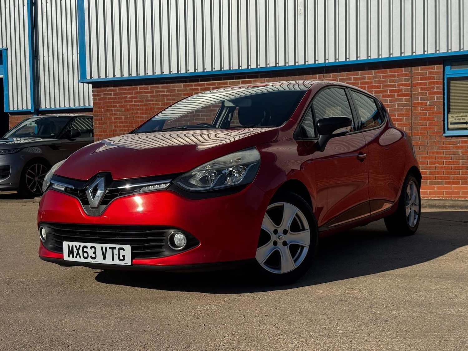 Used Renault Clio 2013 for sale - 77925391: Photo 9