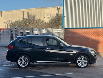 Used BMW X1 2010 for sale - 77015488: Photo