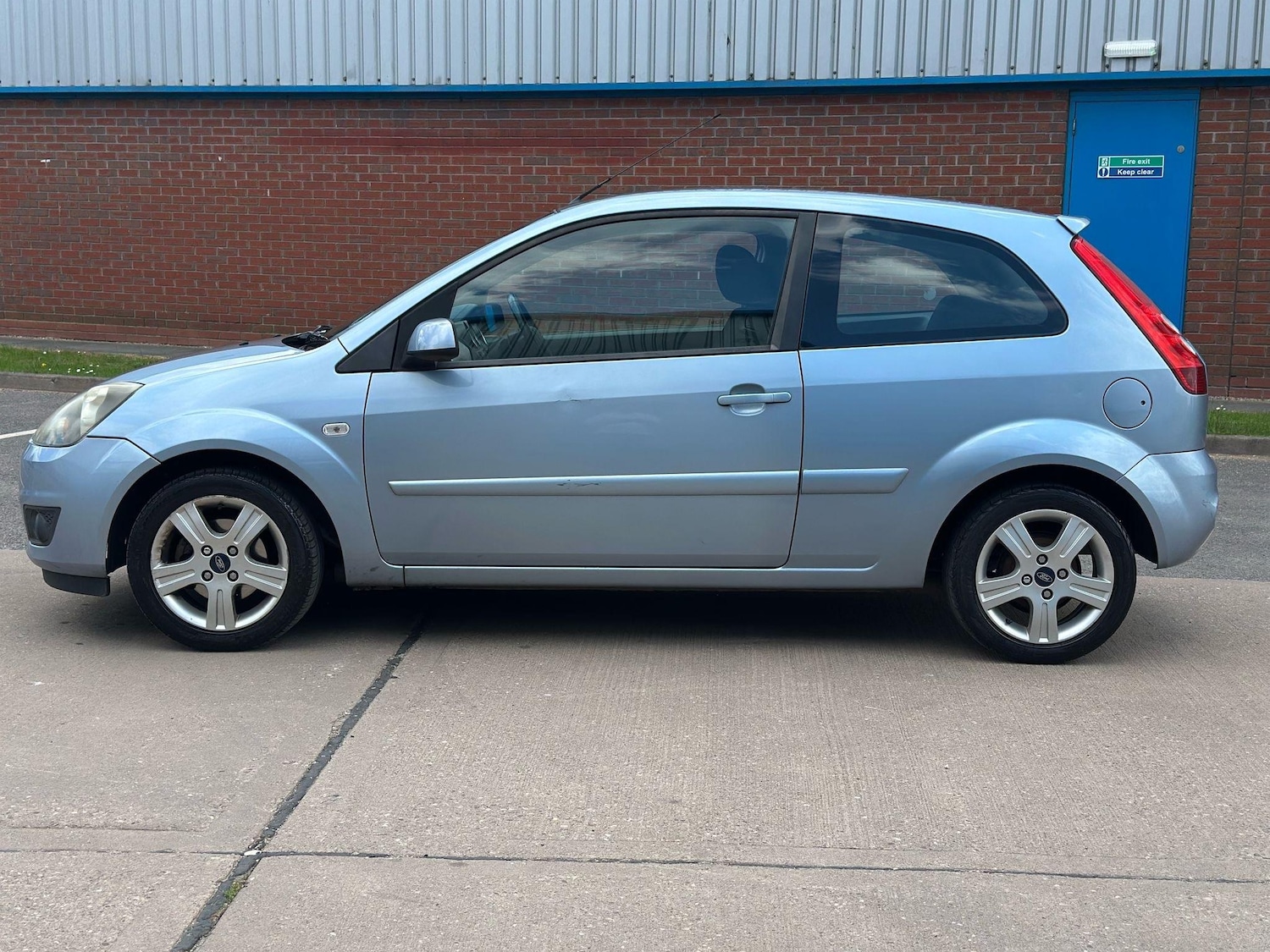 Used Ford Fiesta 2007 for sale - 77290977: Photo 3