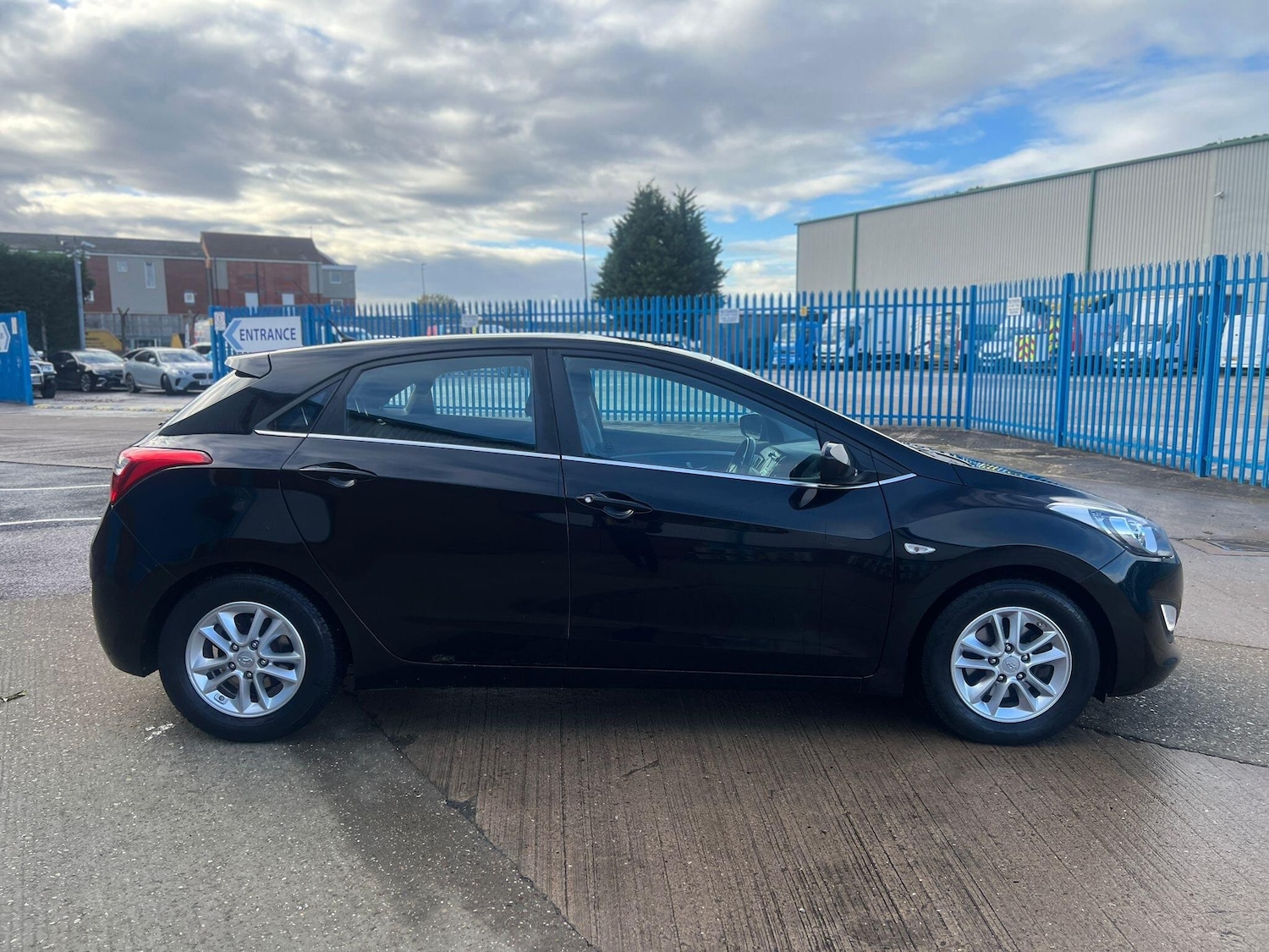 Used Hyundai i30 2015 for sale - 76620128: Photo 4