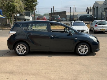 Used Toyota Verso 2012 for sale - 79248485: Photo