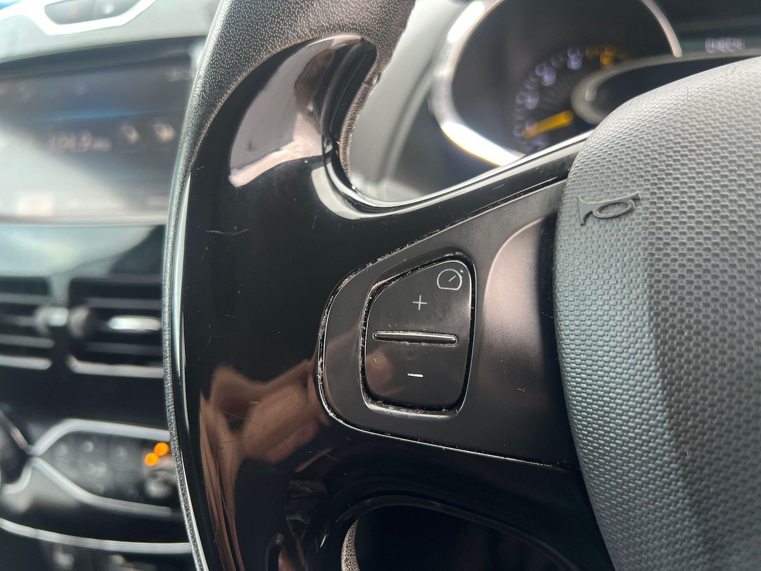 Used Renault Clio 2013 for sale - 76965591: Photo 16