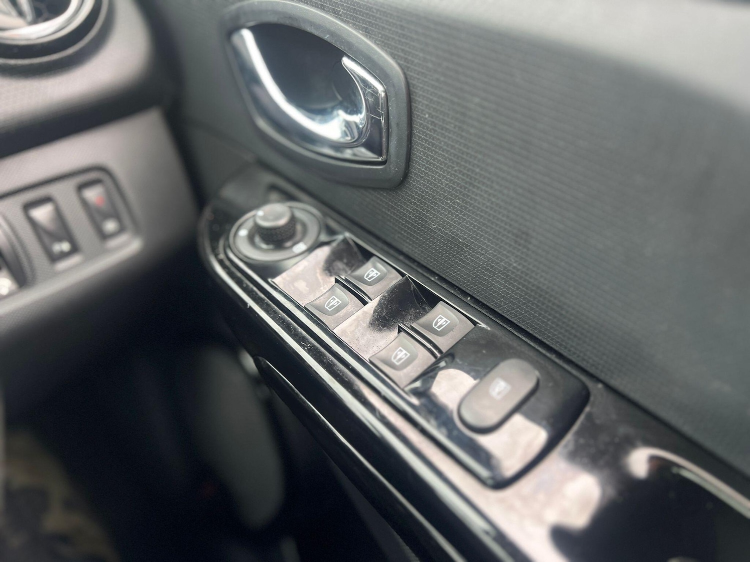 Used Renault Clio 2013 for sale - 76965591: Photo 21