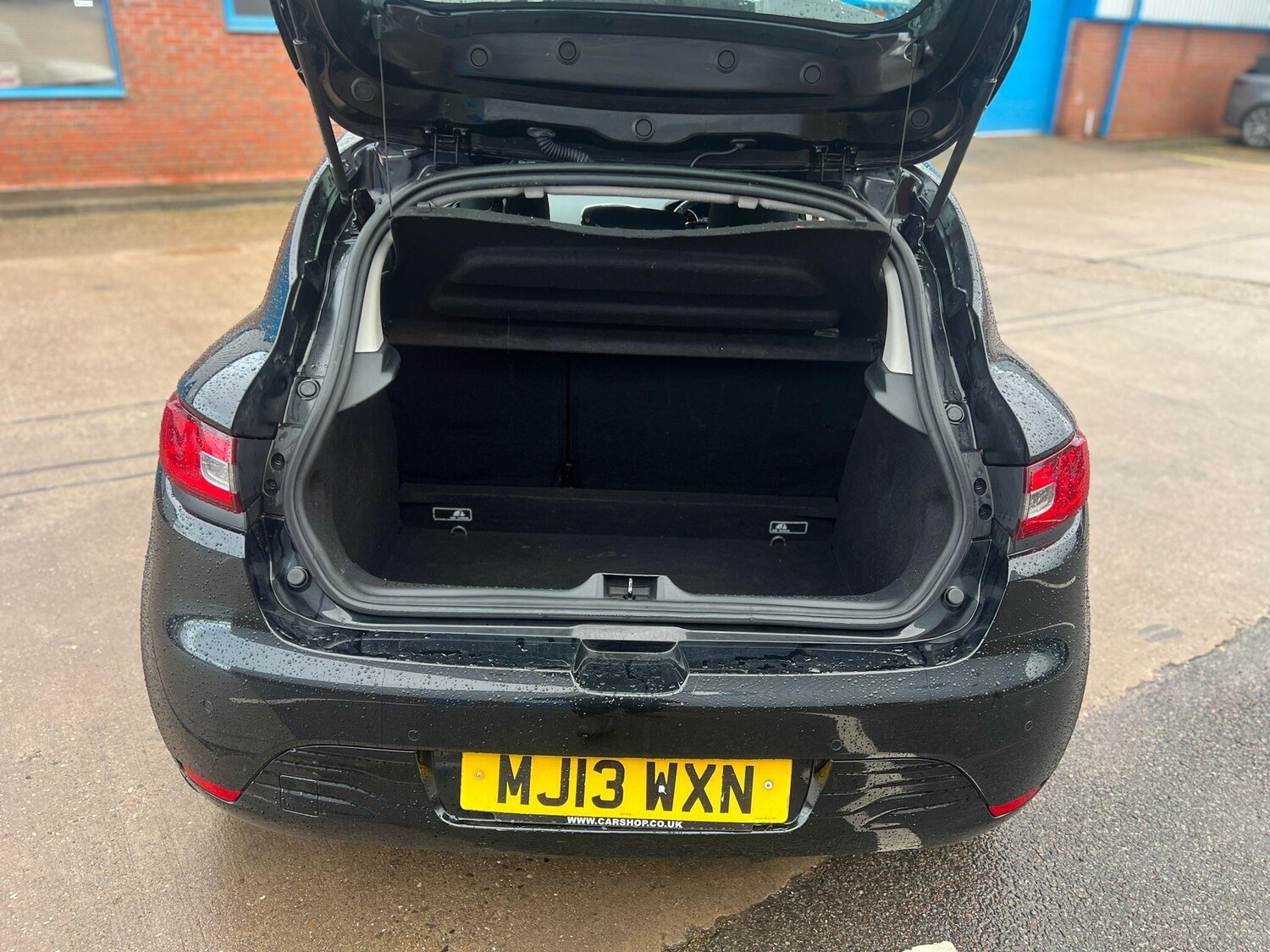 Used Renault Clio 2013 for sale - 76965591: Photo 24