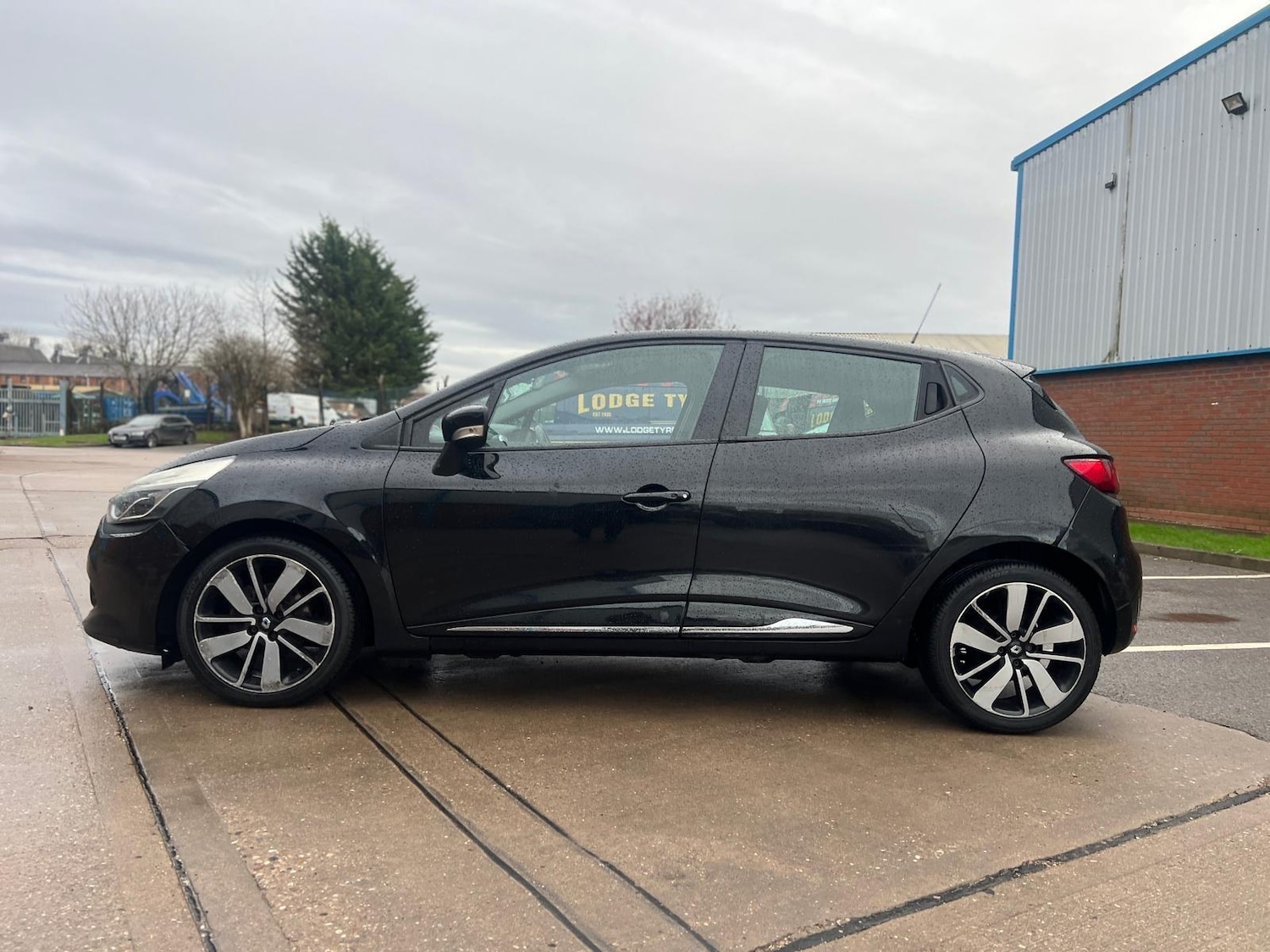 Used Renault Clio 2013 for sale - 76965591: Photo 3