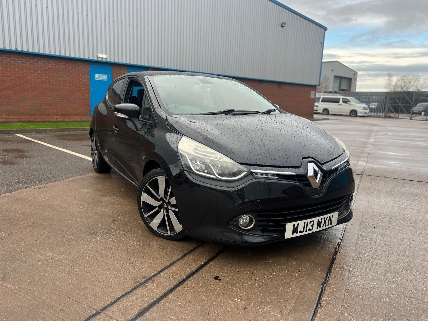 Used Renault Clio 2013 for sale - 76965591: Photo 5