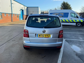 Used Volkswagen Touran 2010 for sale - 76780582: Photo