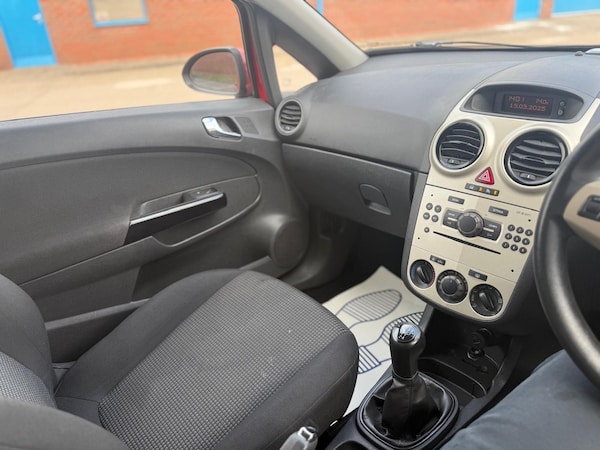 Used Vauxhall Corsa 2010 for sale - 76239042: Photo 25