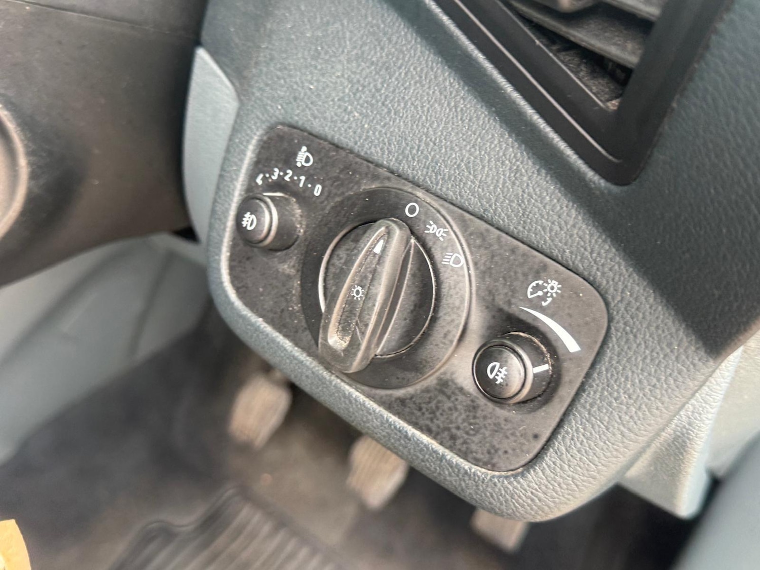 Used Ford C-Max 2013 for sale - 77993532: Photo 25