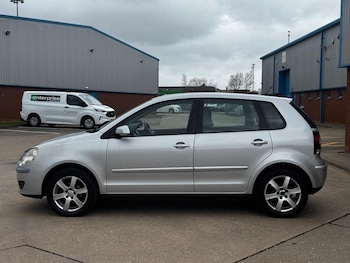 Used Volkswagen Polo 2009 for sale - 77909755: Photo