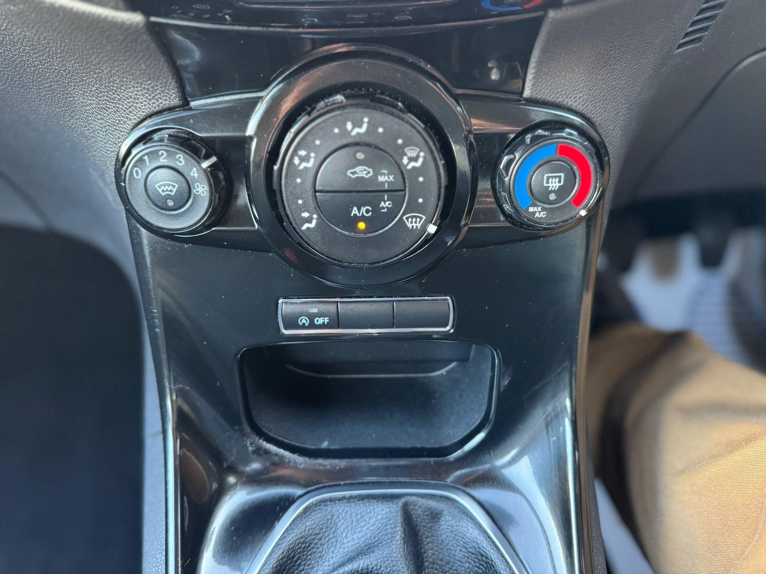 Used Ford Fiesta 2013 for sale - 76714328: Photo 19