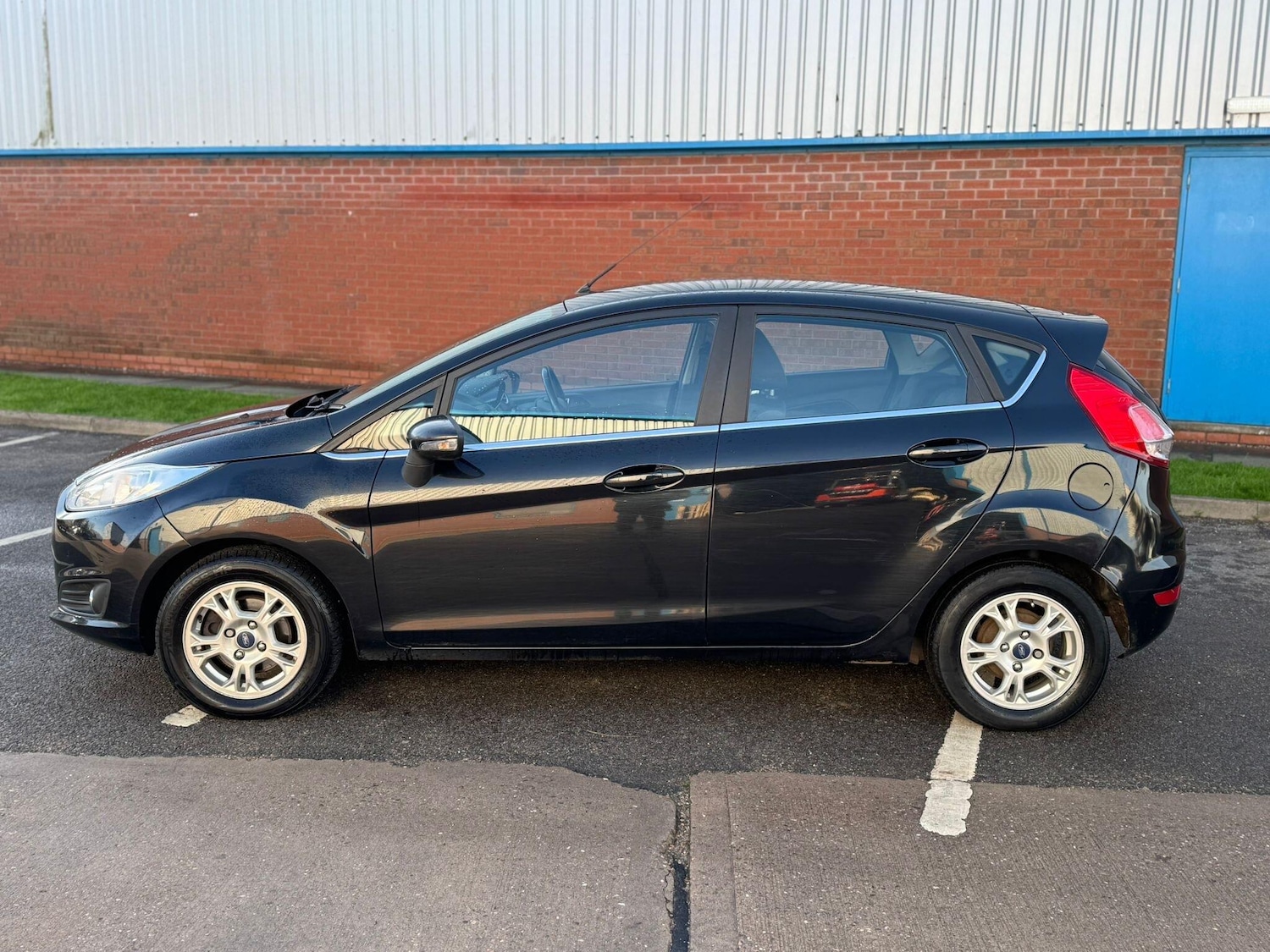 Used Ford Fiesta 2013 for sale - 76714328: Photo 3