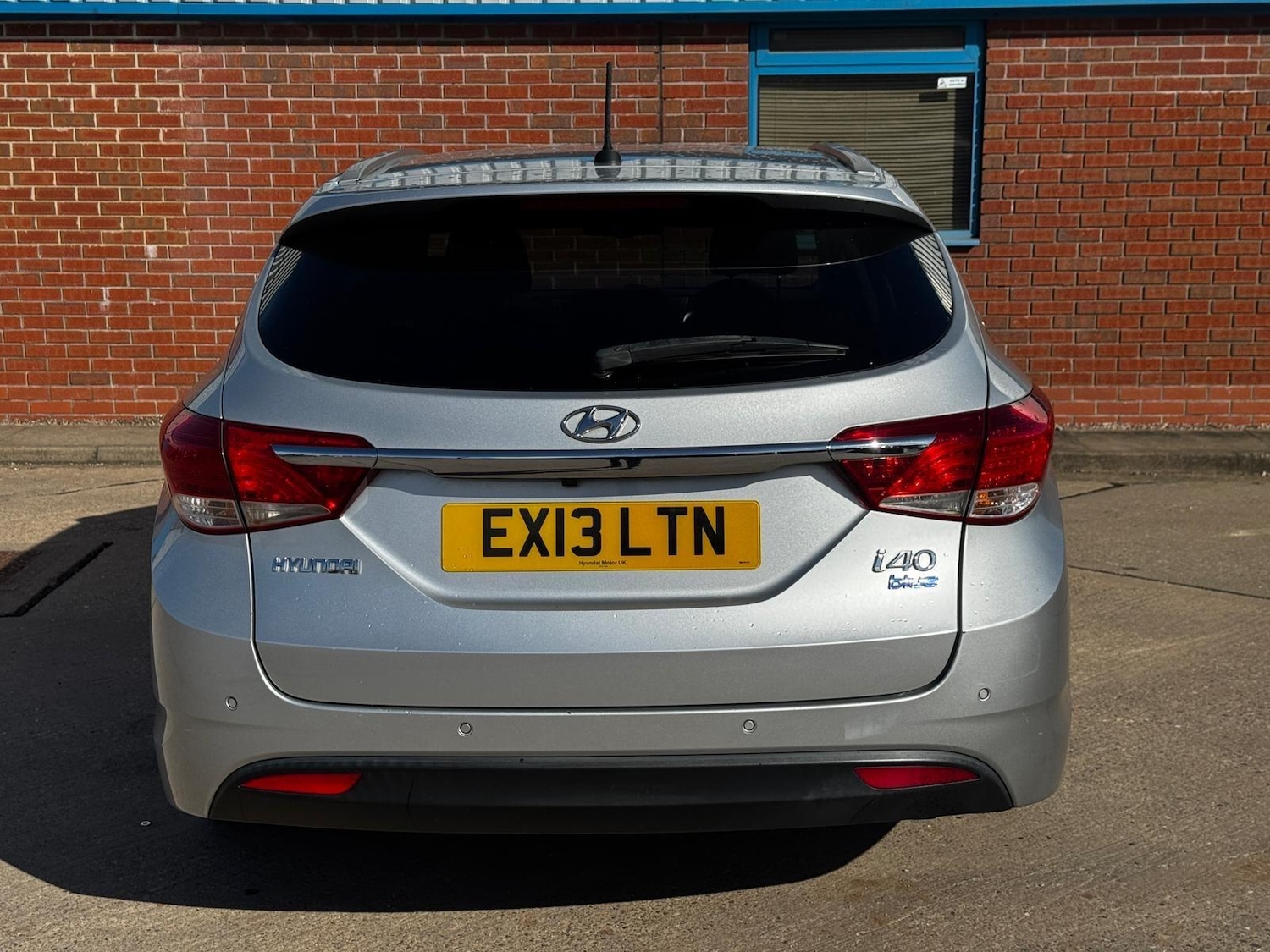 Used Hyundai i40 2013 for sale - 77823789: Photo 2