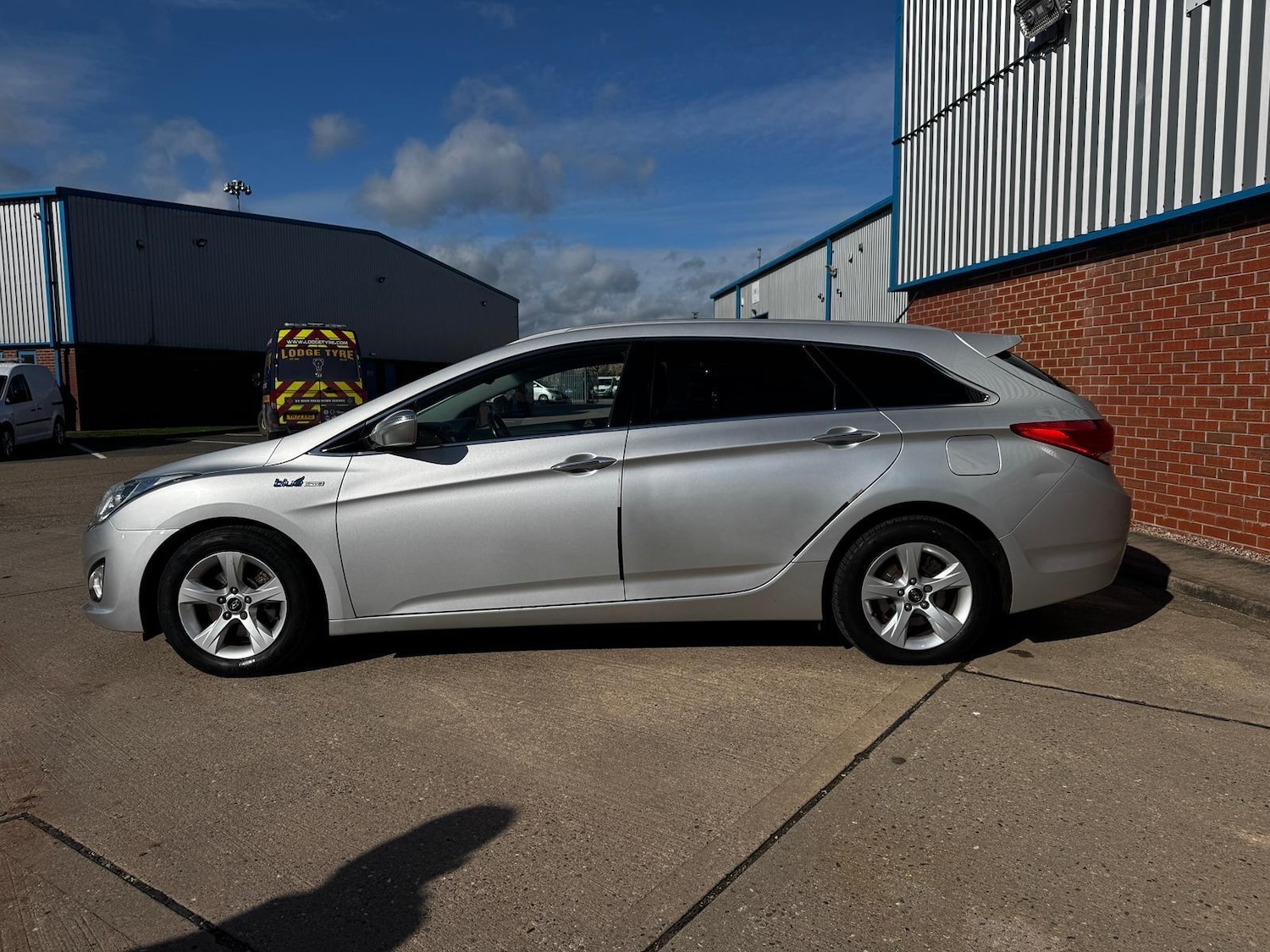 Used Hyundai i40 2013 for sale - 77823789: Photo 3